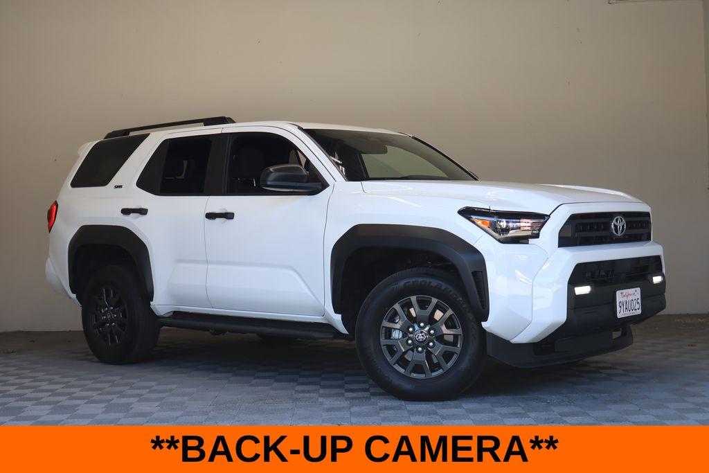 2026 Toyota 4RUNNER SR5 — фото 2