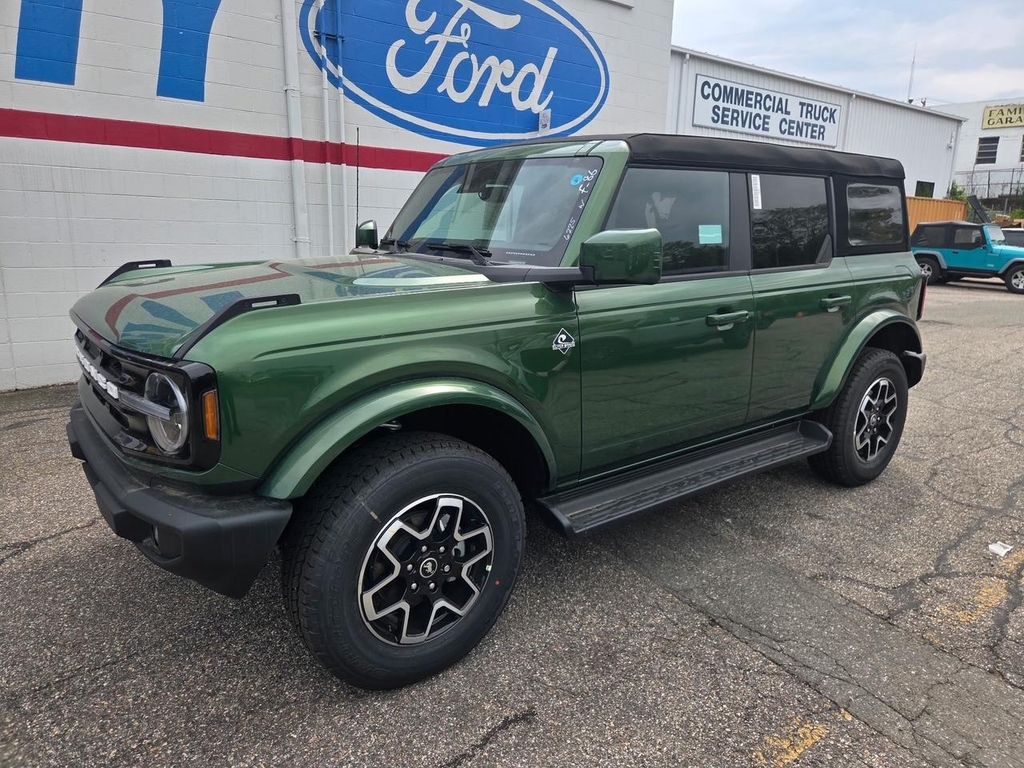 New 2025 Ford Bronco Outer Banks