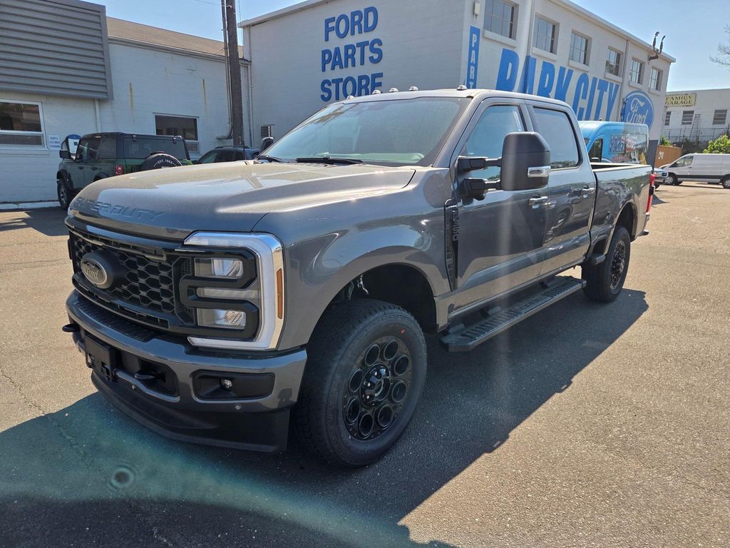 New 2026 Ford F-350 Lariat