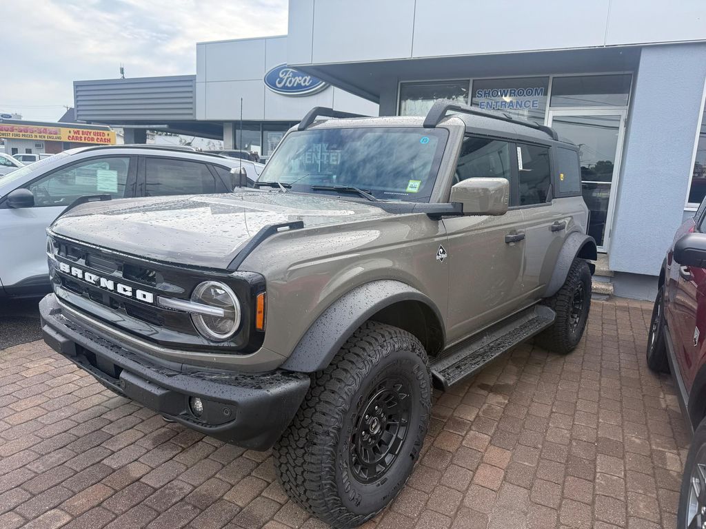 New 2026 Ford Bronco Outer Banks