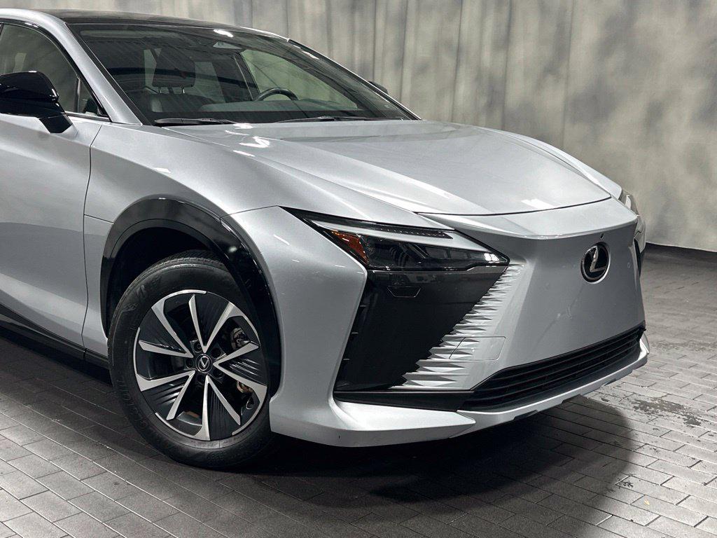 صورة 3 لـ 2023 Lexus RZ 450E PREMIUM