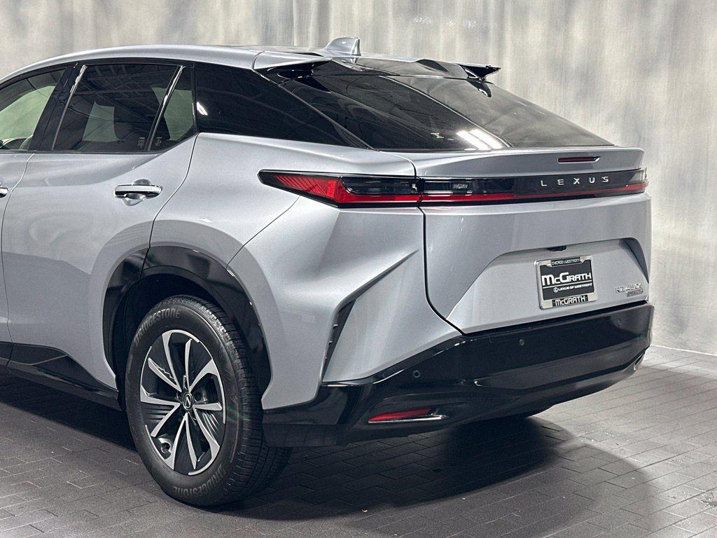صورة مصغرة 15 لـ 2023 Lexus RZ 450E PREMIUM