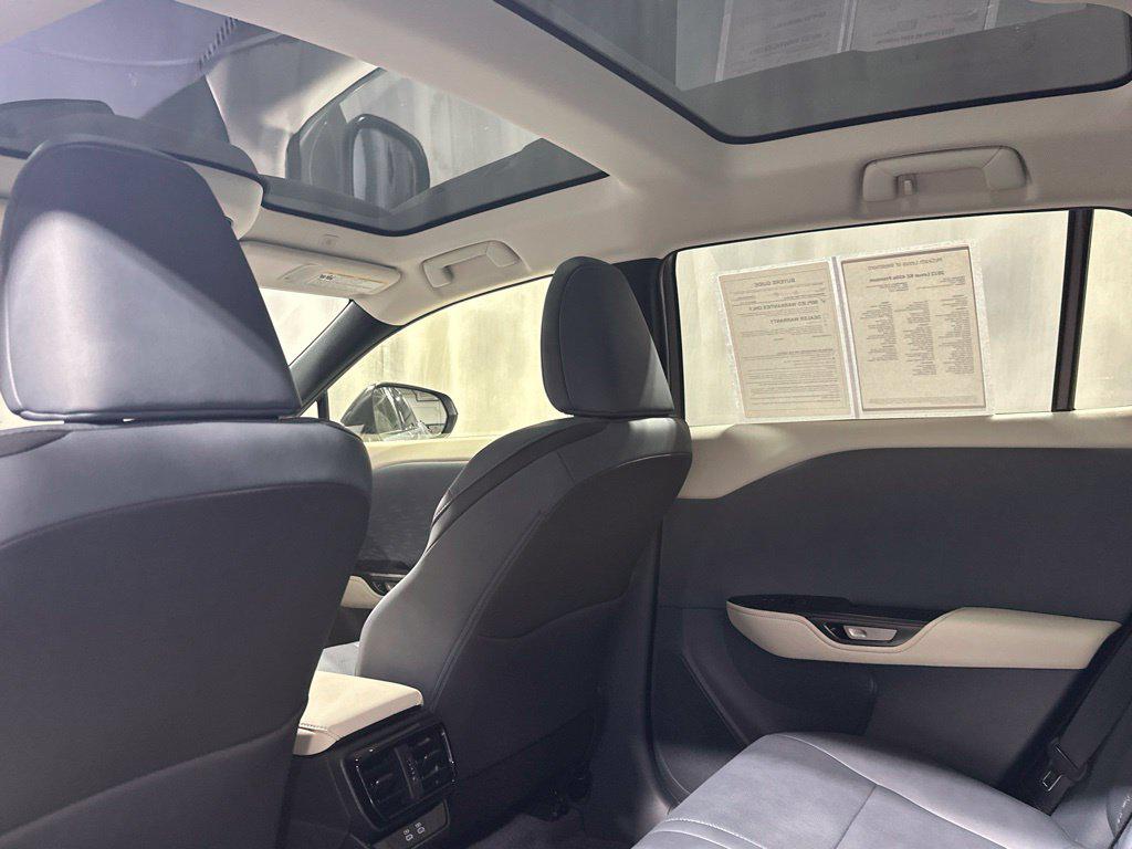 صورة مصغرة 20 لـ 2023 Lexus RZ 450E PREMIUM