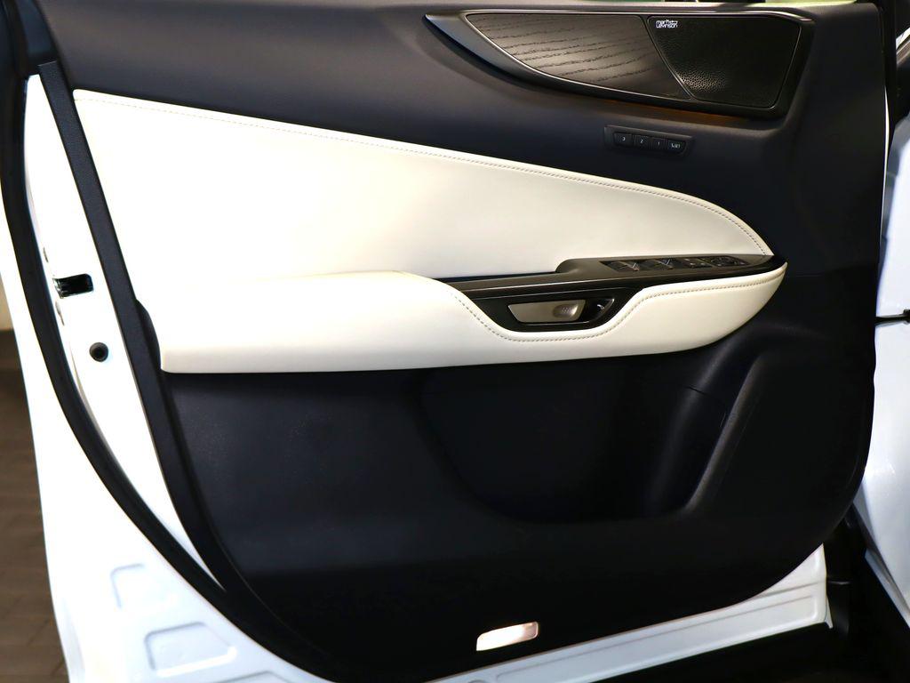 صورة مصغرة 32 لـ 2026 Lexus NX 350 LUXURY