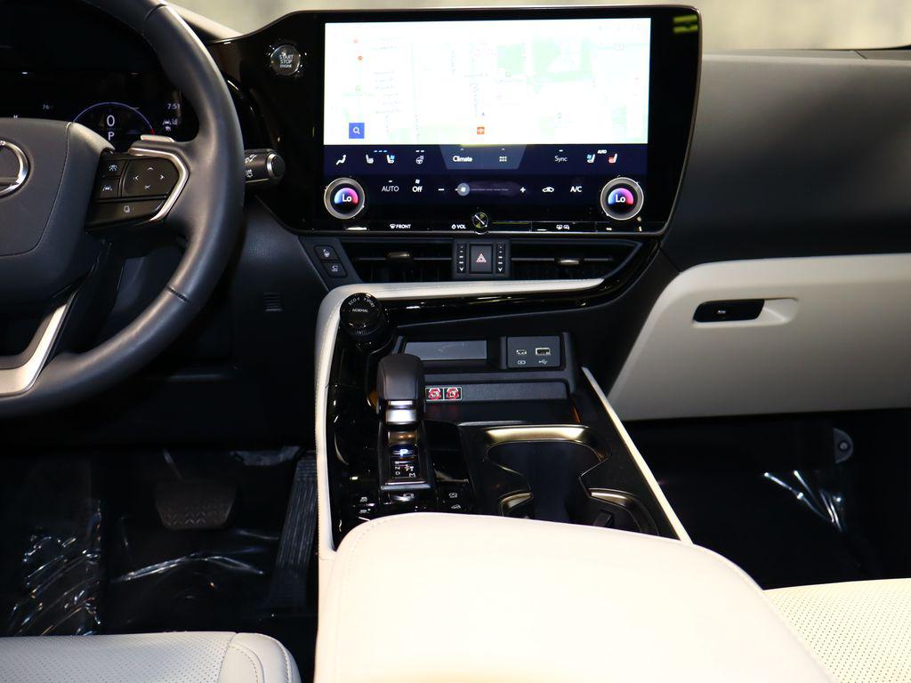صورة مصغرة 24 لـ 2026 Lexus NX 350 LUXURY