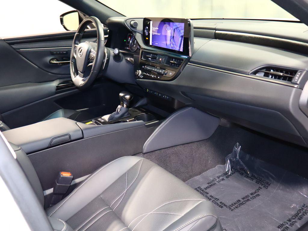 2024 Lexus ES 300H LUXURY thumbnail 39