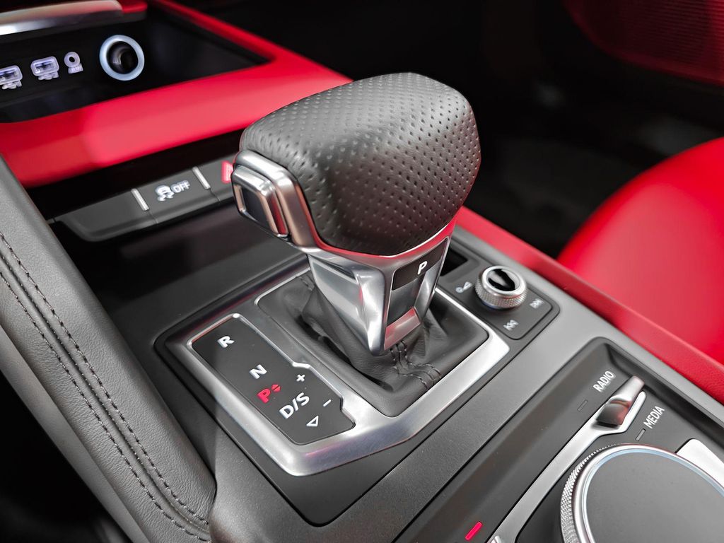 صورة 36 لـ 2022 AUDI R8 V10 PERFORMANCE RWD S TRONIC