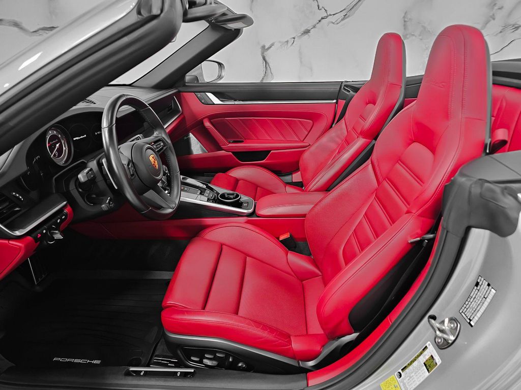 صورة مصغرة 18 لـ 2024 Porsche 911 TURBO S