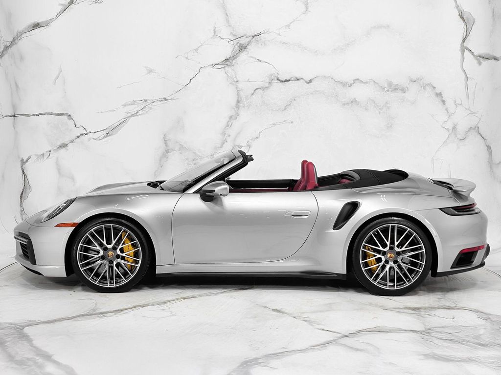 صورة 9 لـ 2024 Porsche 911 TURBO S