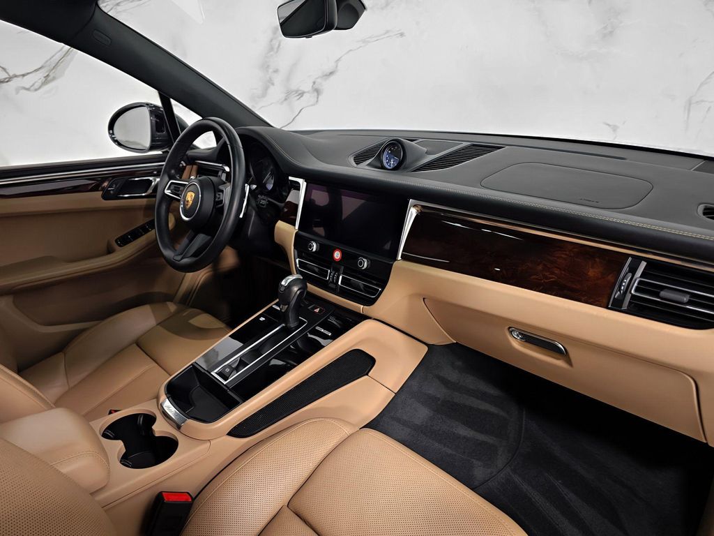 صورة مصغرة 15 لـ 2023 Porsche MACAN