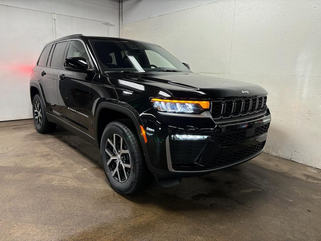 New 2026 Jeep Grand Cherokee Limited