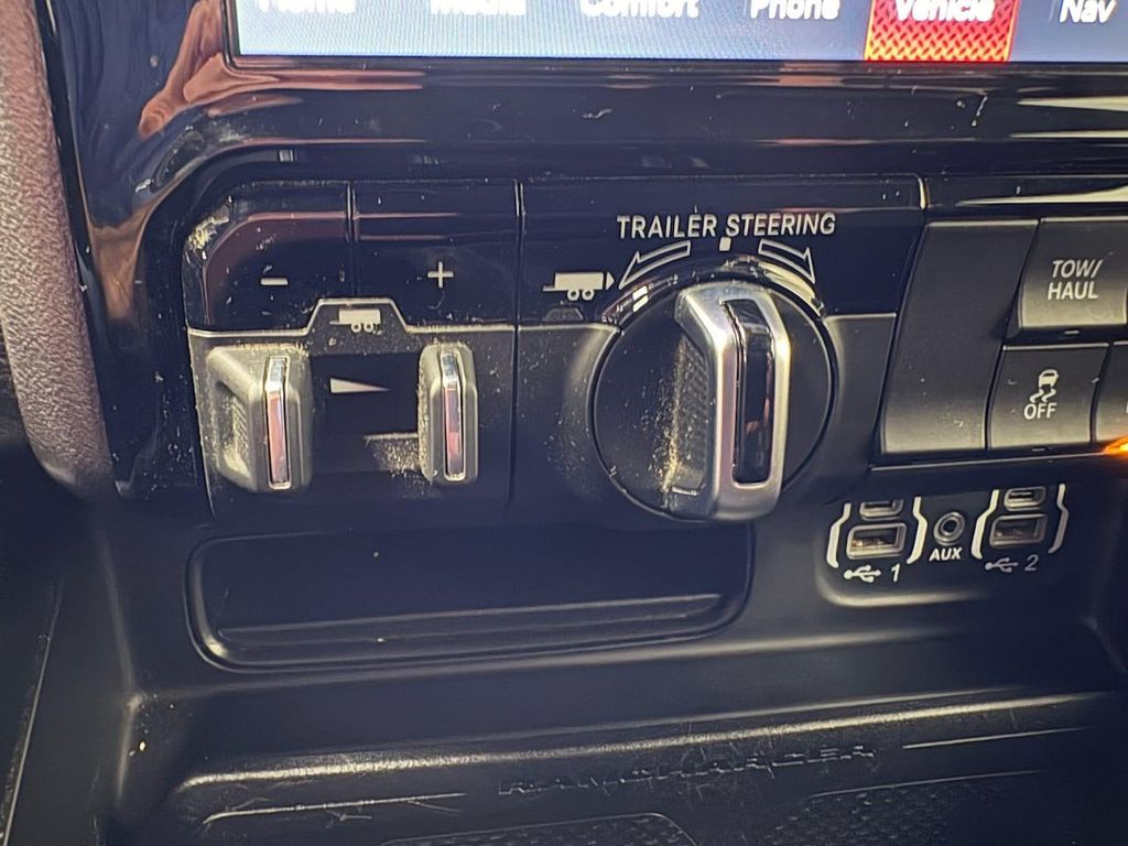 صورة مصغرة 27 لـ 2023 RAM 1500 LARAMIE