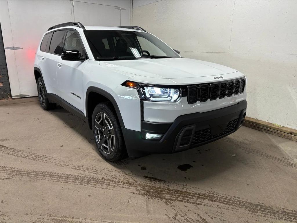 New 2026 Jeep Cherokee Laredo 4x4