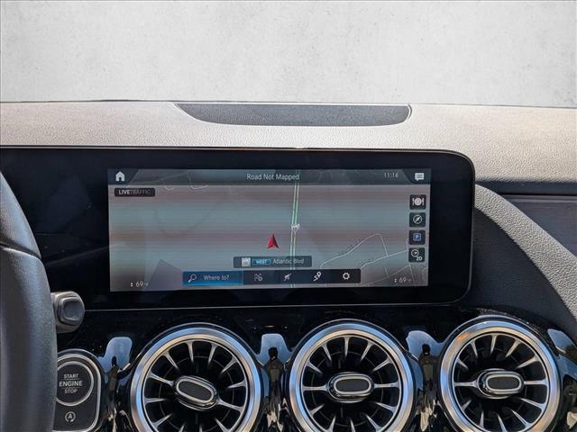 MERCEDES-BENZ GLA - 8