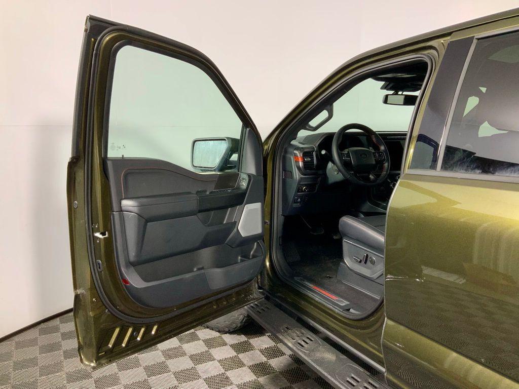 صورة مصغرة 21 لـ 2026 FORD F-150 RAPTOR