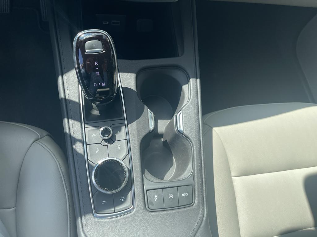 صورة 20 لـ 2023 Cadillac XT4 LUXURY