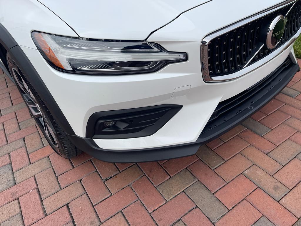 2025 Volvo V60 CROSS COUNTRY B5 PLUS photo 4