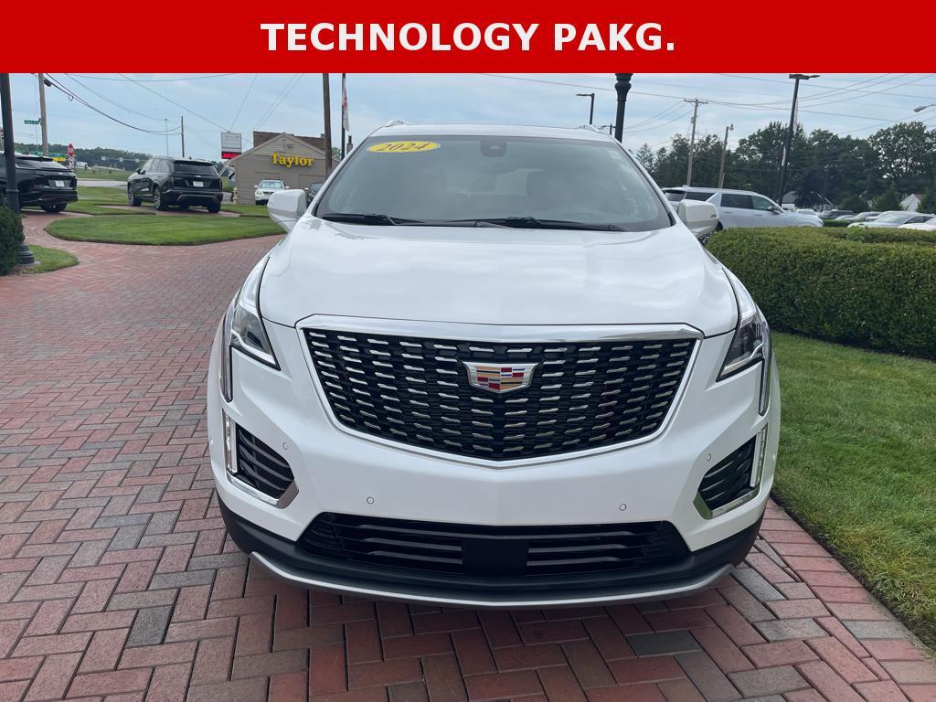 2024 Cadillac XT5 PREMIUM LUXURY photo 3
