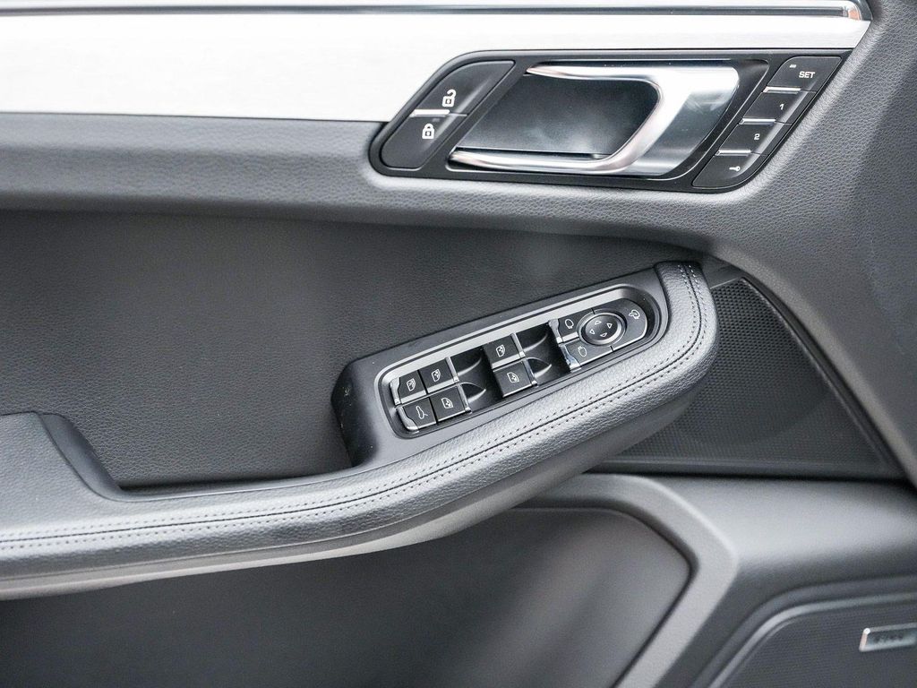 2026 Porsche MACAN 缩略图 23