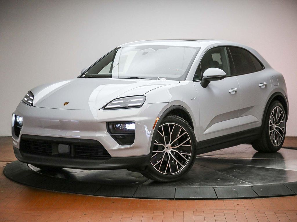 New 2026 Porsche Macan Macan Electric