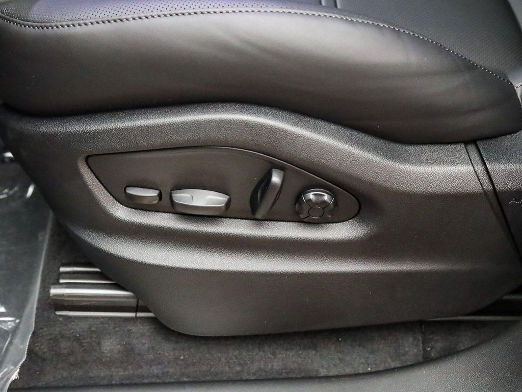 صورة مصغرة 25 لـ 2026 Porsche CAYENNE