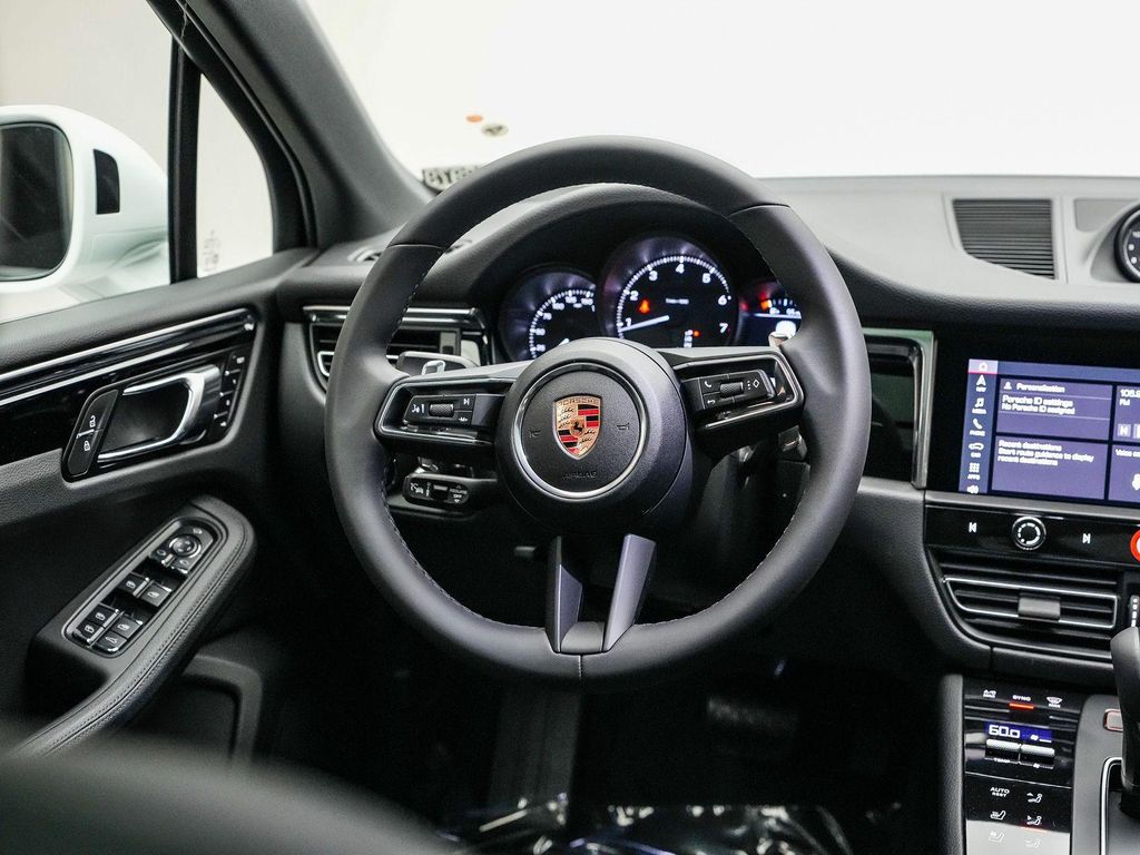 صورة مصغرة 18 لـ 2026 Porsche MACAN
