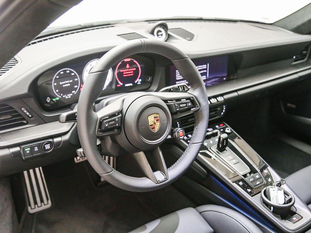 صورة مصغرة 19 لـ 2026 Porsche 911