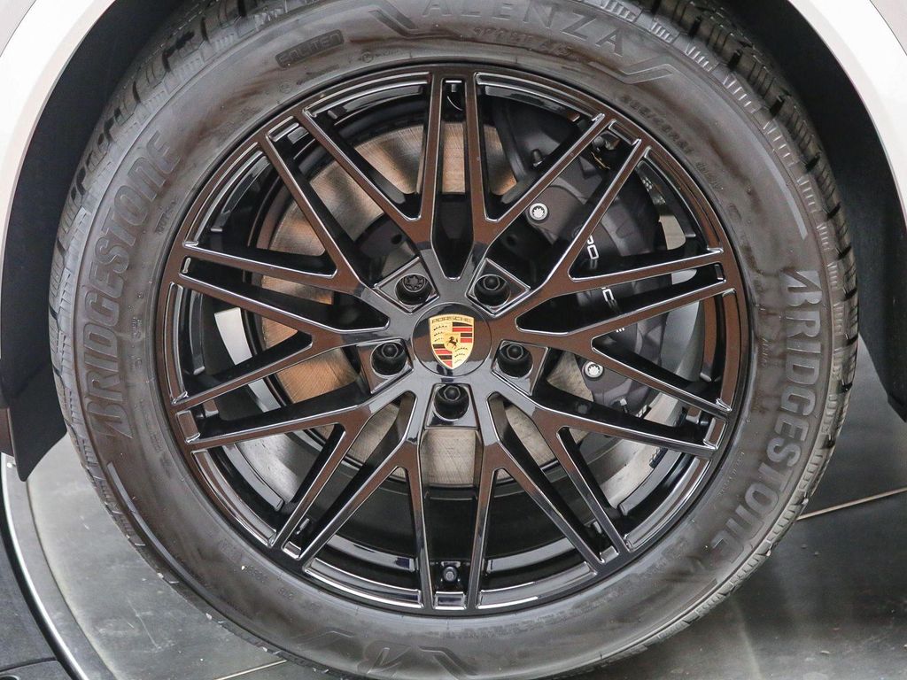 2026 Porsche CAYENNE — миниатюра 13