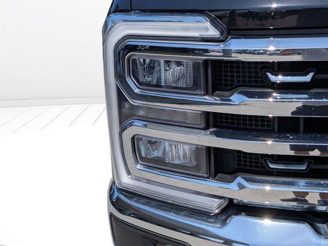 صورة 10 لـ 2024 FORD F-250 LARIAT