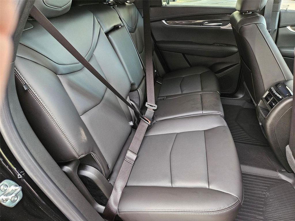 صورة مصغرة 28 لـ 2026 Cadillac XT5 SPORT