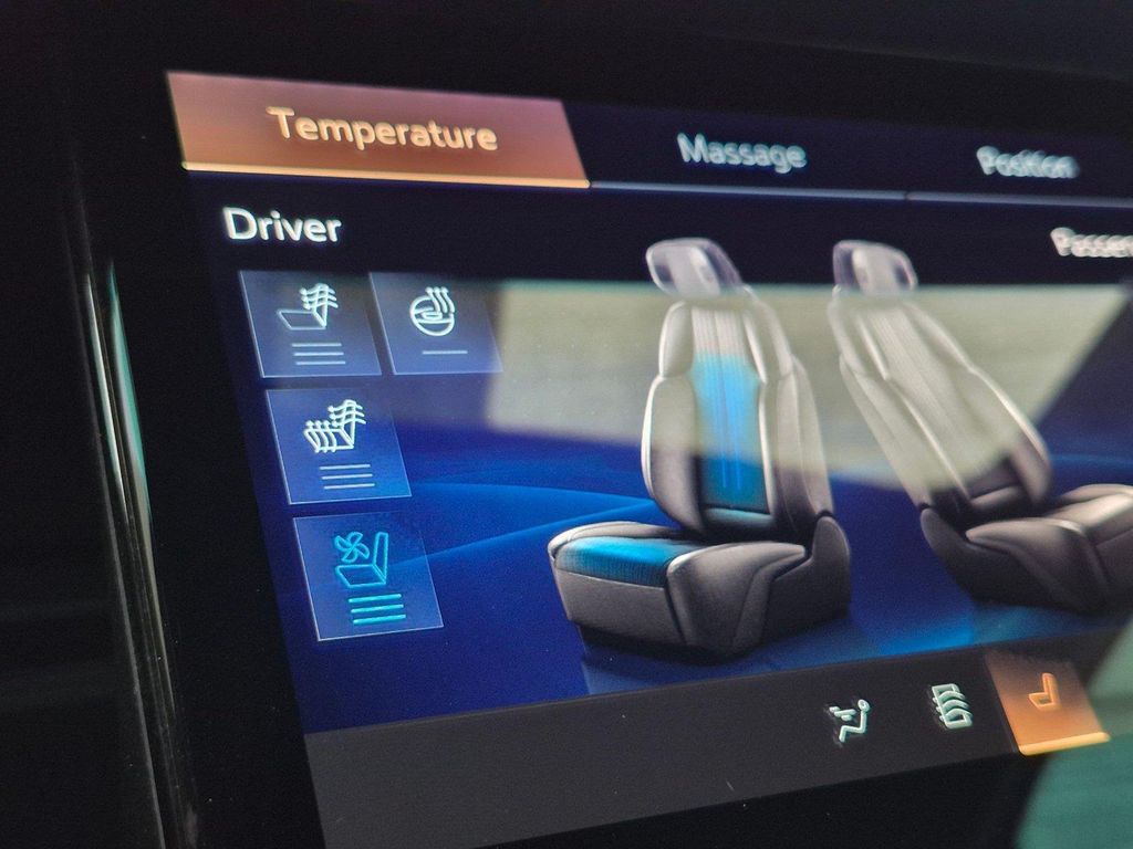 2026 Cadillac VISTIQ PREMIUM LUXURY — миниатюра 22