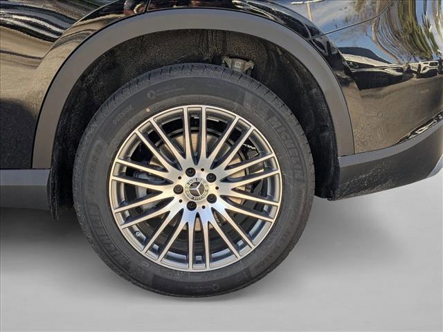 MERCEDES-BENZ GLC - 9