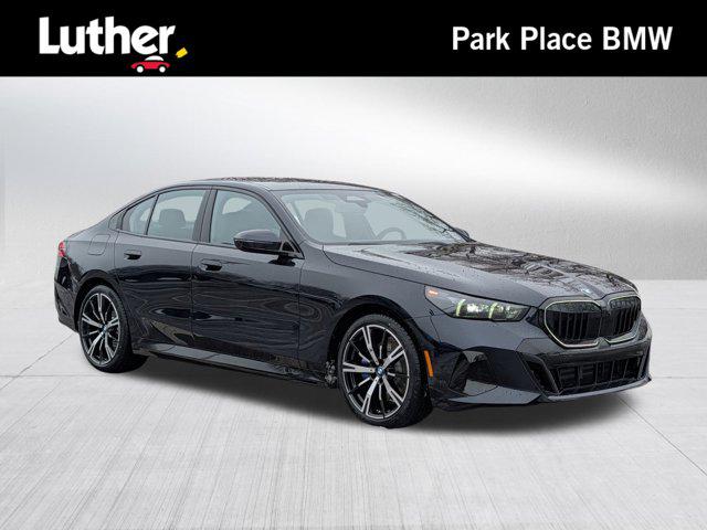 New 2026 BMW 530 i xDrive