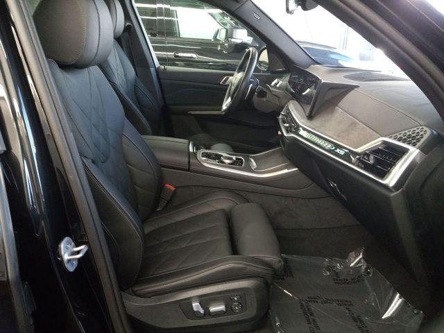 صورة مصغرة 21 لـ 2025 BMW X5 XDRIVE40I