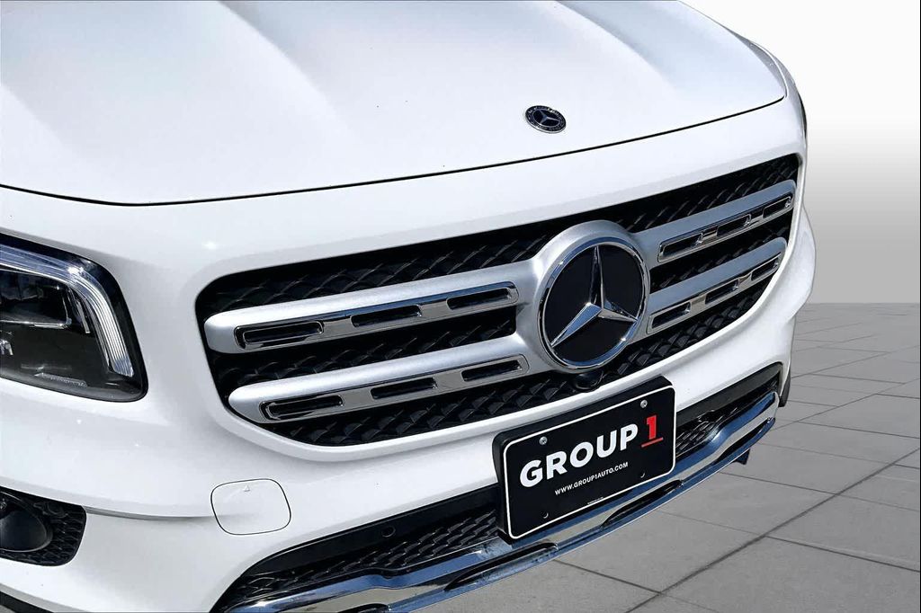 2023 Mercedes-BENZ GLB — миниатюра 28