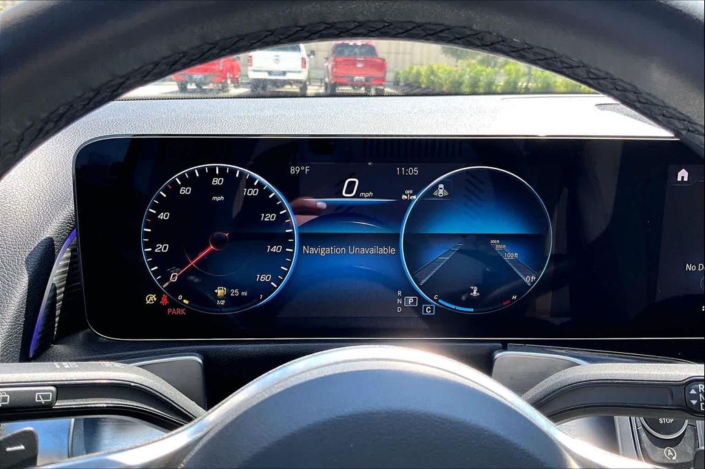 2023 Mercedes-BENZ GLB — миниатюра 24