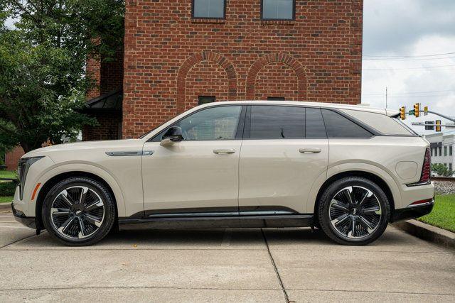 صورة 8 لـ 2026 Cadillac ESCALADE IQ PREMIUM SPORT