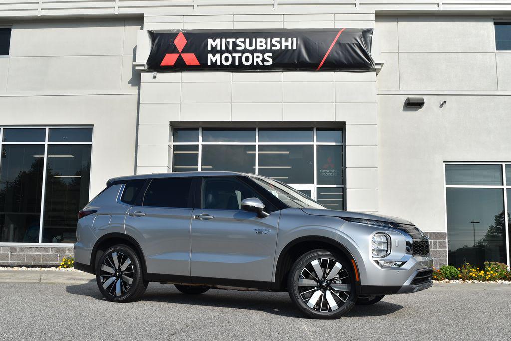 New 2026 Mitsubishi Outlander SE S-AWC