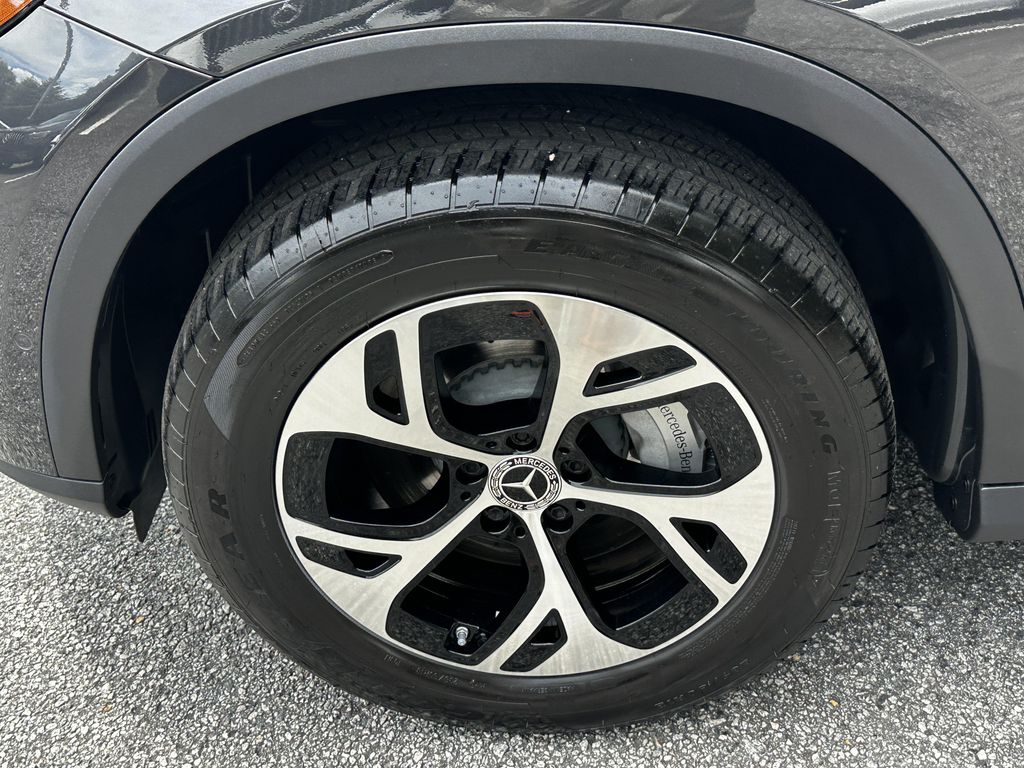 صورة مصغرة 13 لـ 2025 Mercedes-BENZ GLC