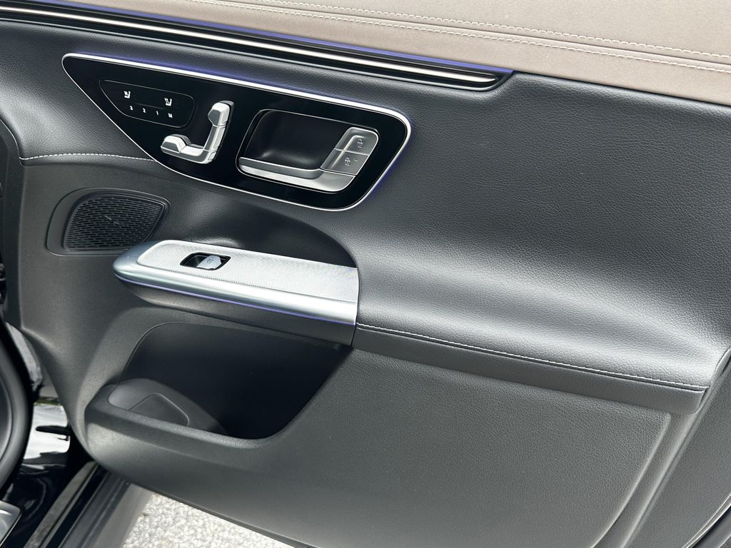 صورة مصغرة 16 لـ 2026 Mercedes-BENZ EQE
