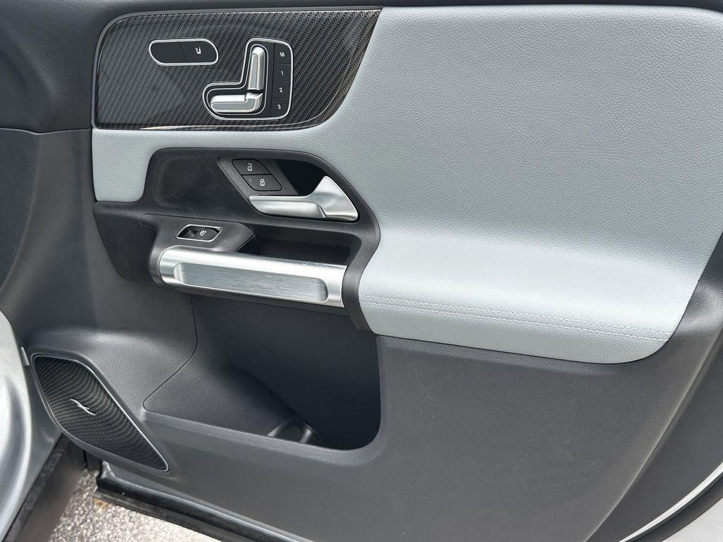 صورة مصغرة 16 لـ 2026 Mercedes-BENZ GLB