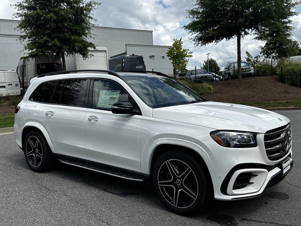 2026 Mercedes-BENZ GLS photo 1