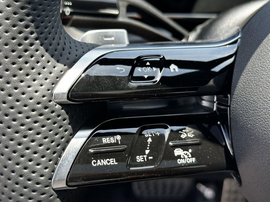 2026 Mercedes-BENZ GLC — миниатюра 28