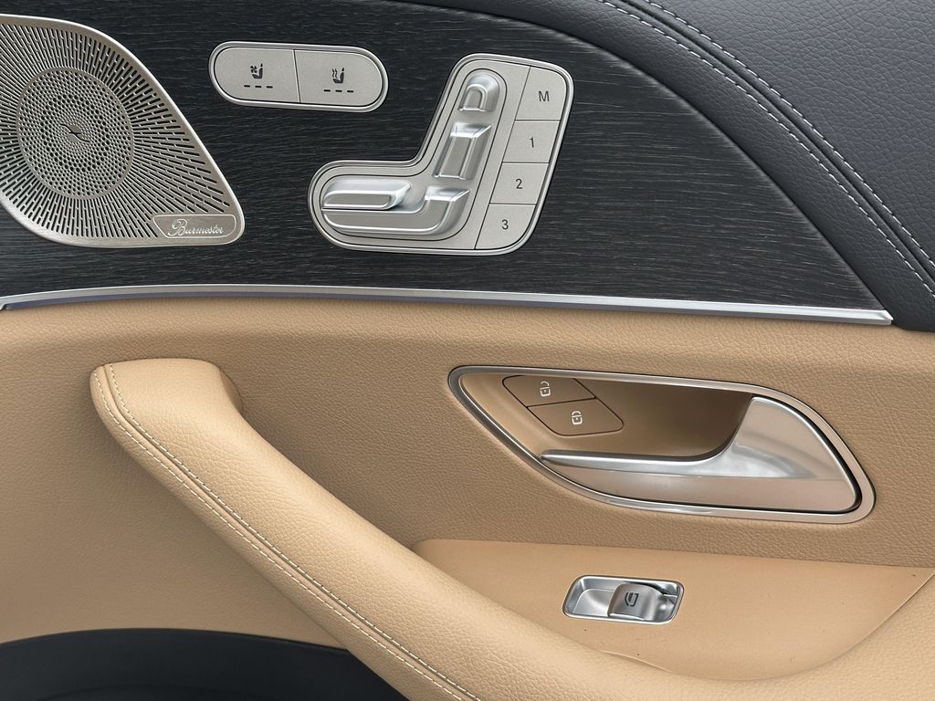 صورة مصغرة 17 لـ 2026 Mercedes-BENZ GLS