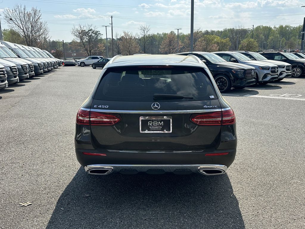 MERCEDES-BENZ E-CLASS - 7