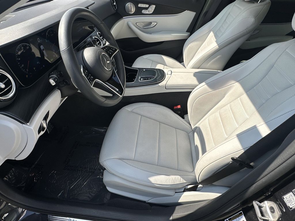 MERCEDES-BENZ E-CLASS - 10