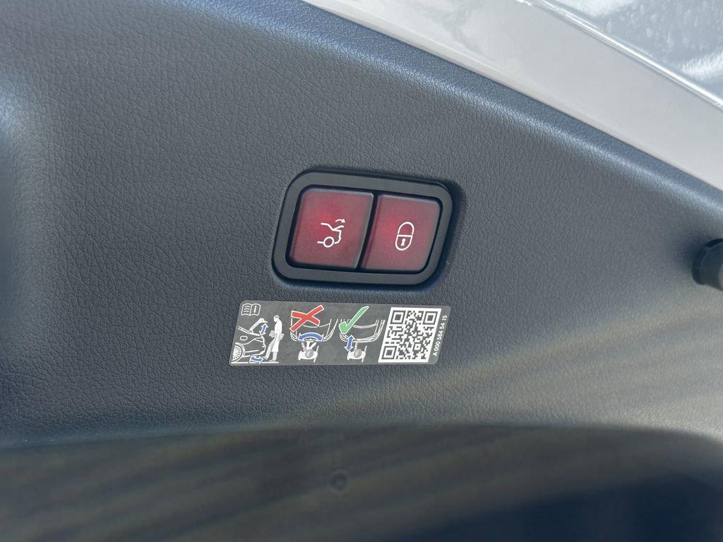 2026 Mercedes-BENZ AMG CLE 53 4MATIC+ 缩略图 21