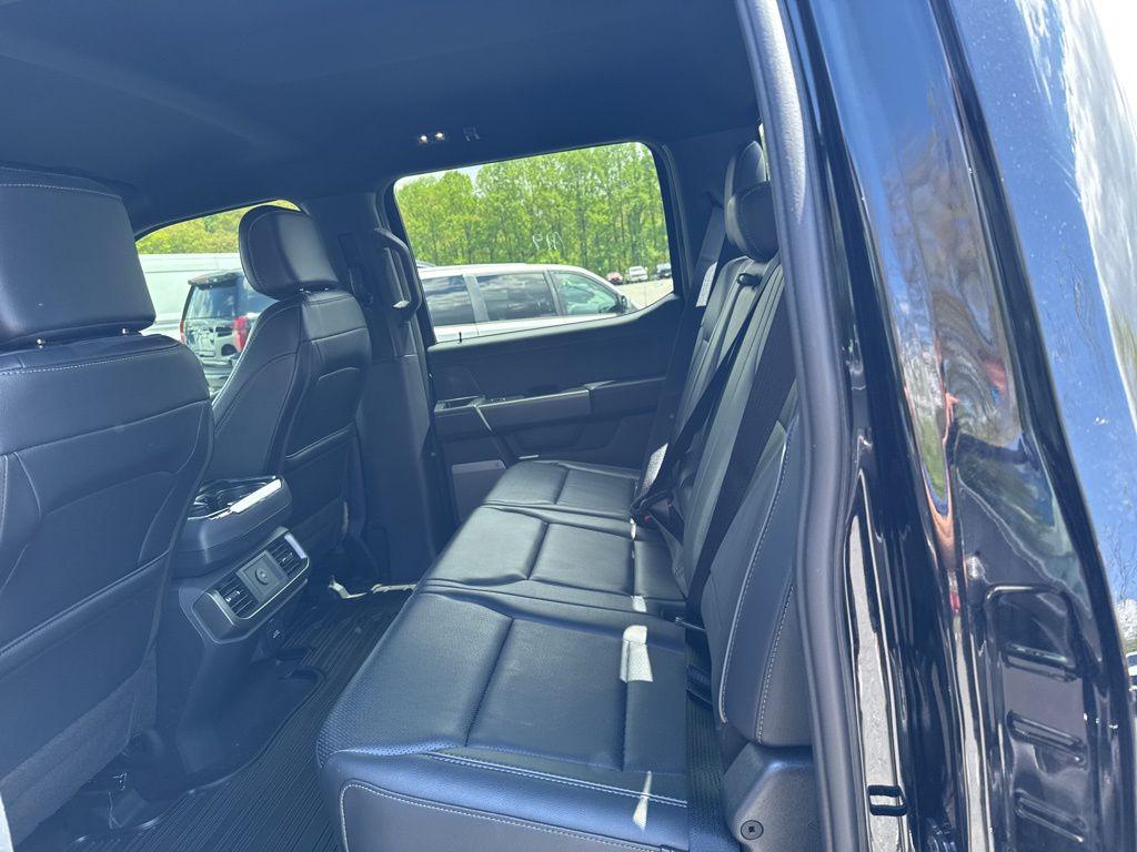 FORD F-150 LARIAT - 9