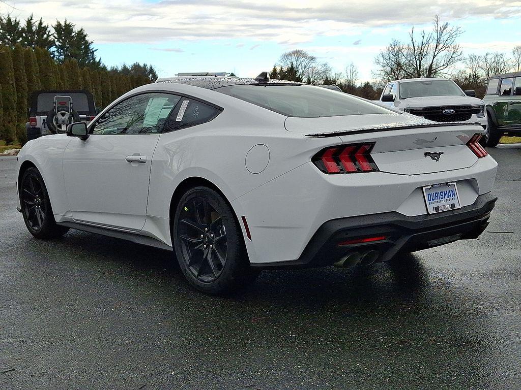 صورة 3 لـ 2026 FORD MUSTANG ECOBOOST