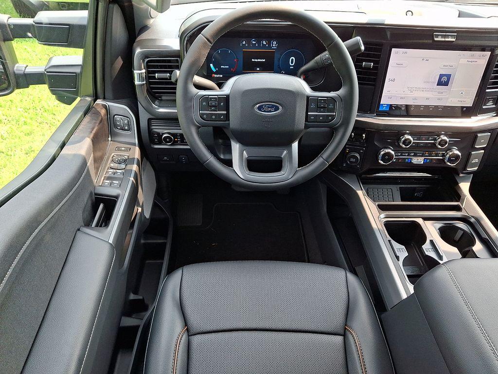 2026 FORD F-250 LARIAT photo 7